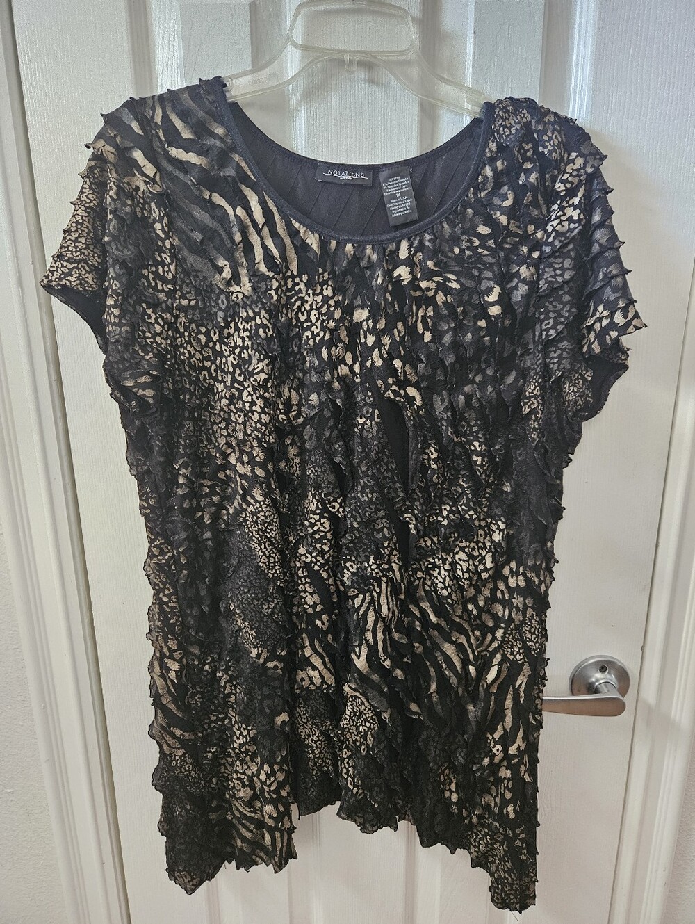Notations Woman 1X Cap Sleeve Black & Gold Tiered Blouse with Asymmetrical Hem